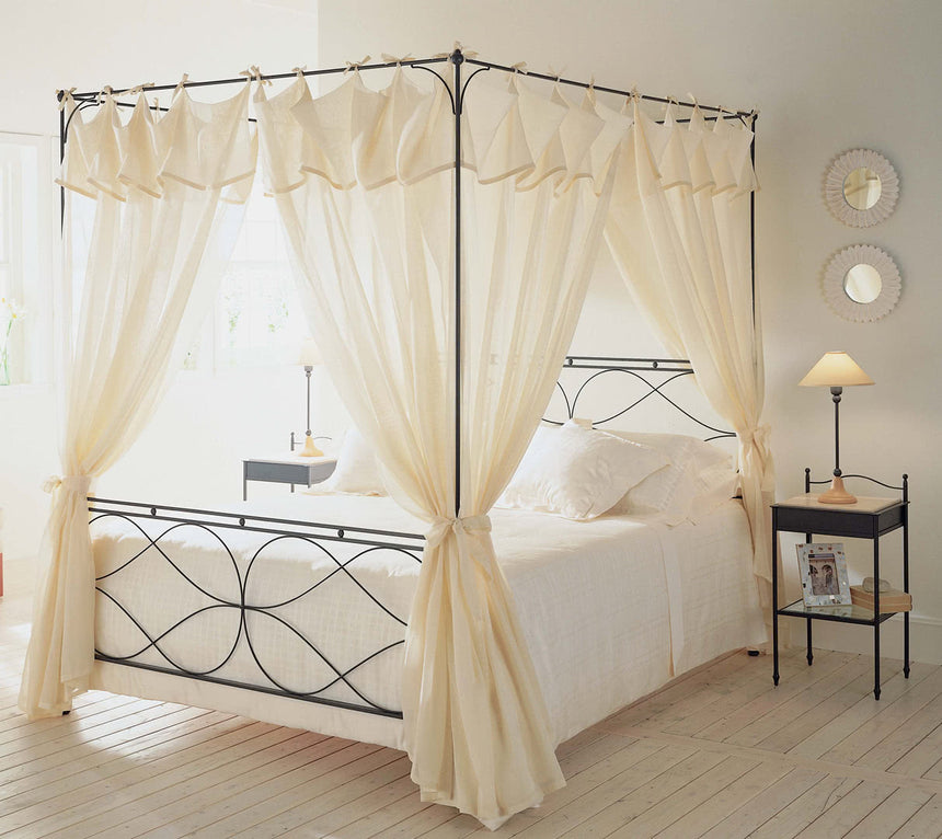 Raphael Bed