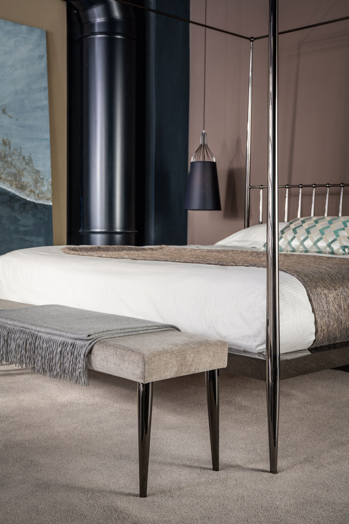 Urbino Canopy Bed