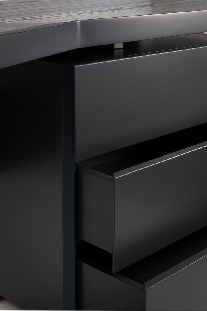 Macao Desk