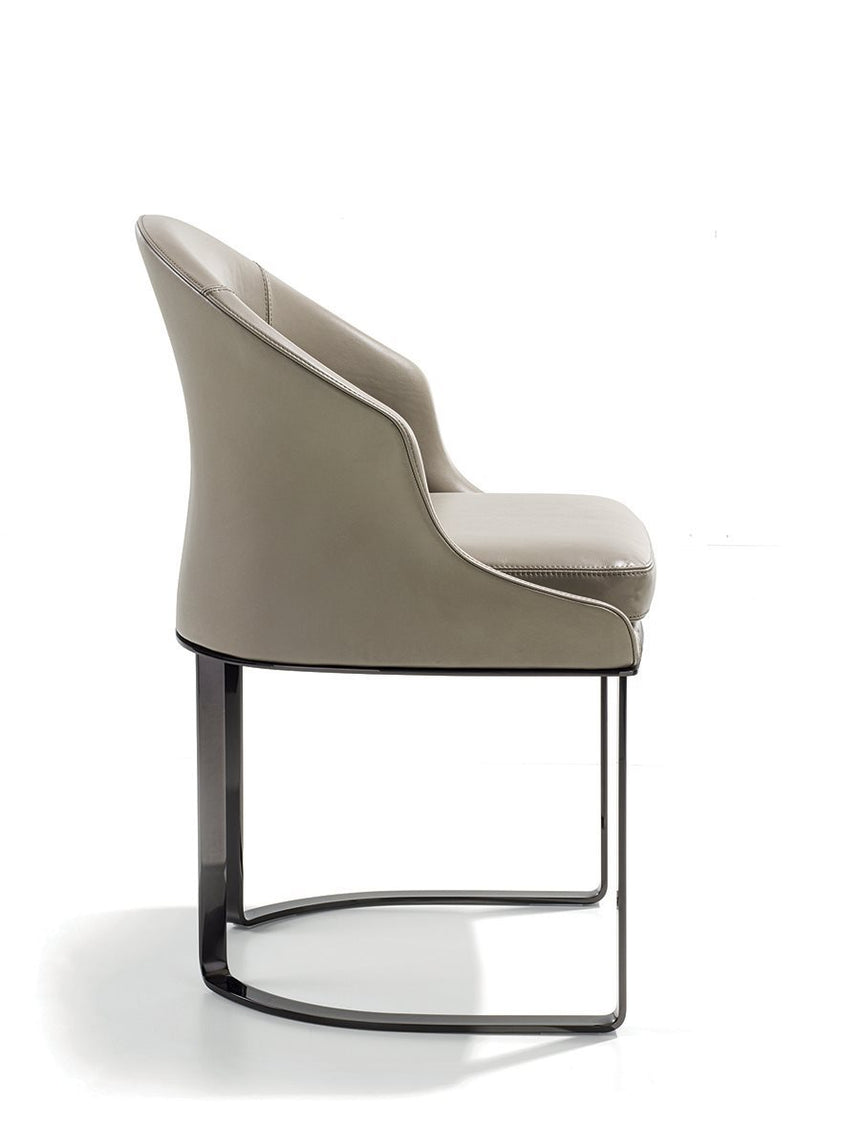 Daphne Chair
