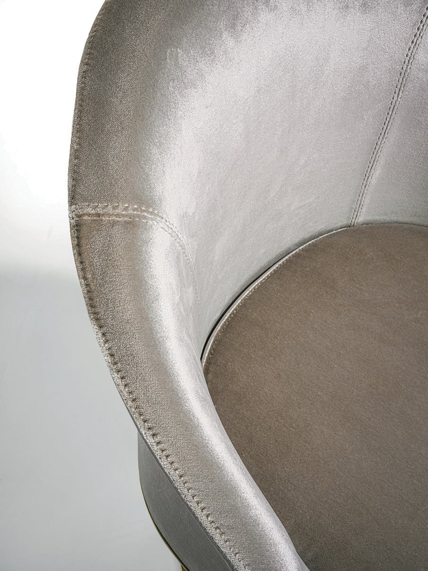 Daphne Chair