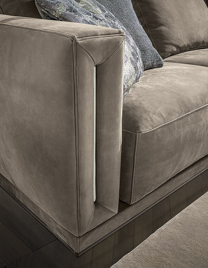Atar Sofa