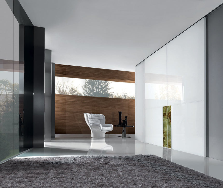 Elda Armchair