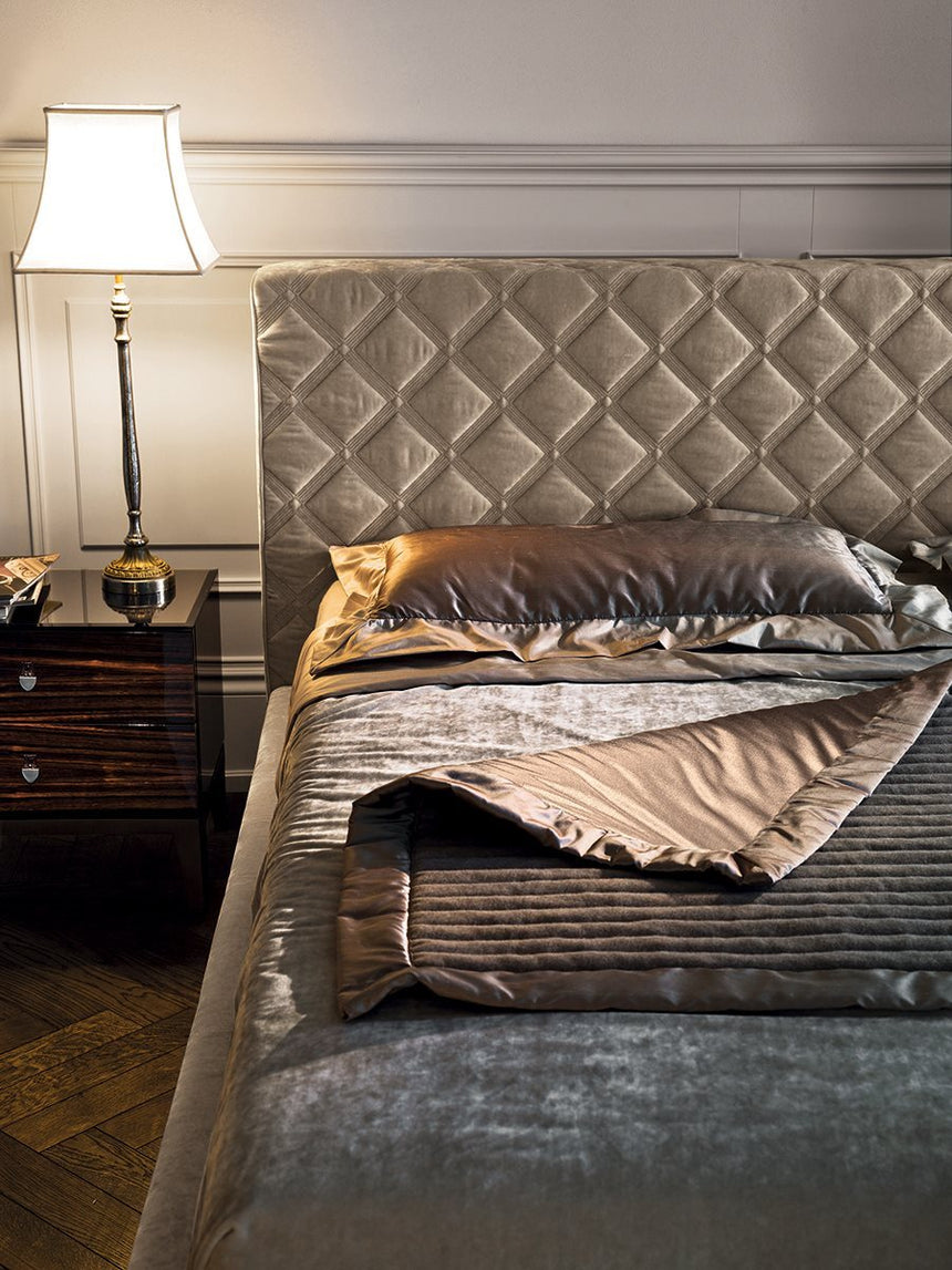 Helmut Bed
