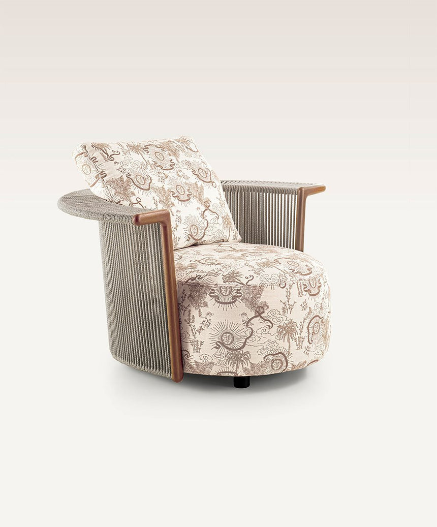 Zephyr Outdoor Chair