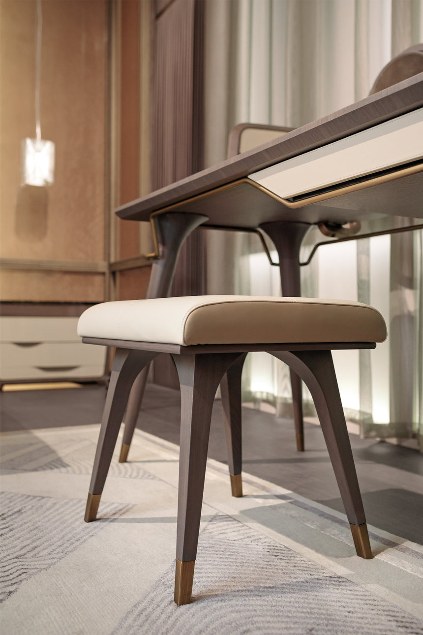 Melting Light Pouf