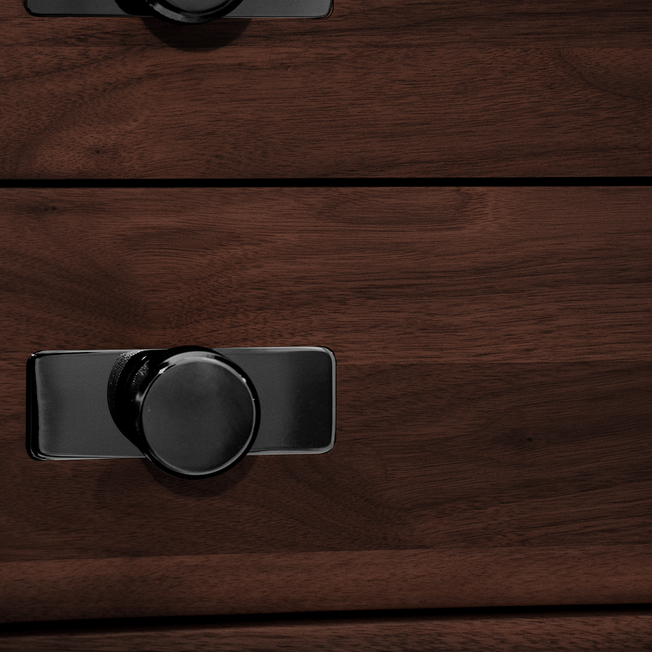 Monocles Cabinet