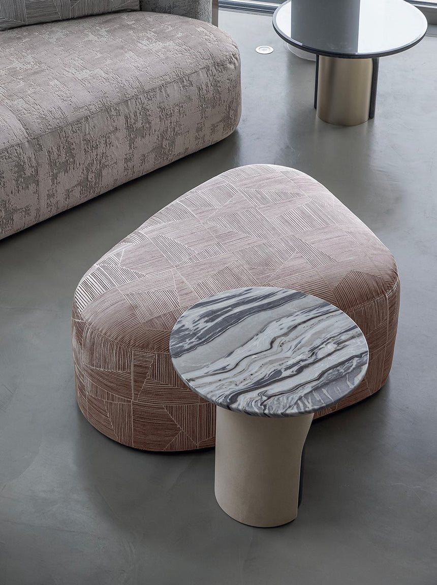 Nip Pouf
