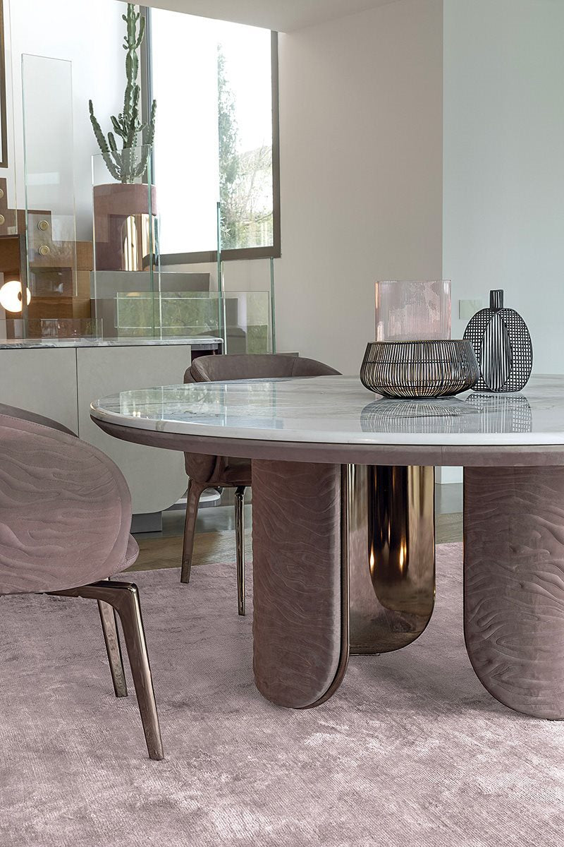 Wing Dining Table
