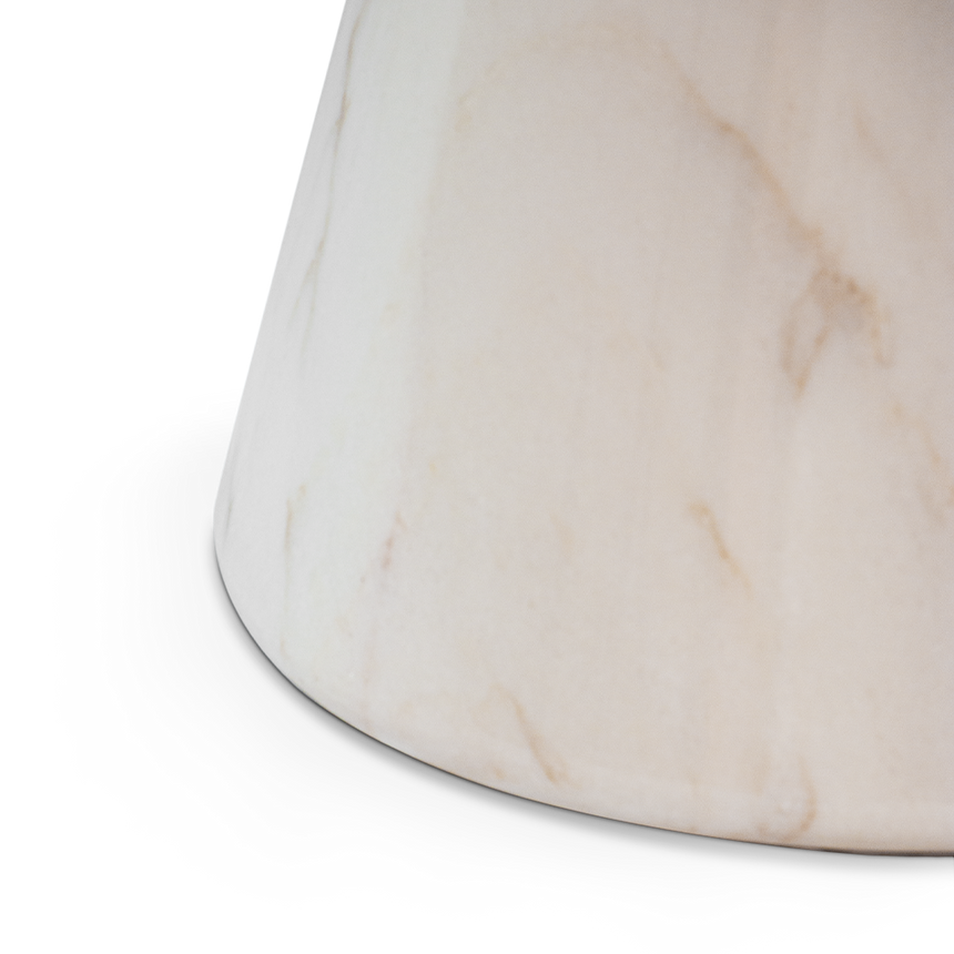 Vinicius Dining Table