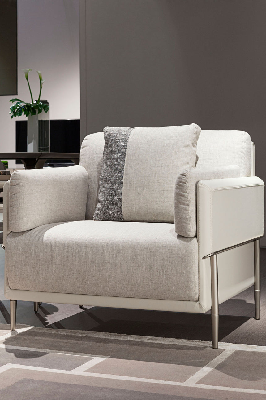 Zero Armchair