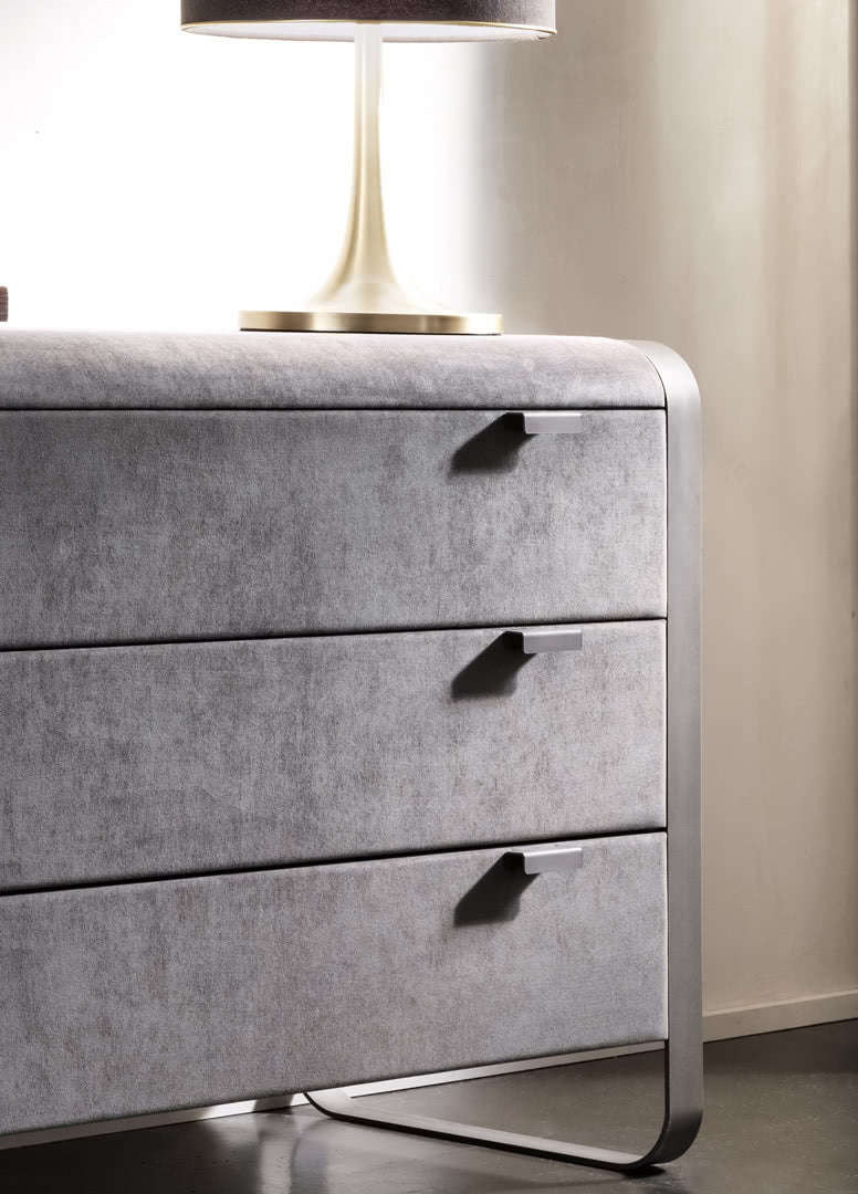 Elvis Chest Of Drawers