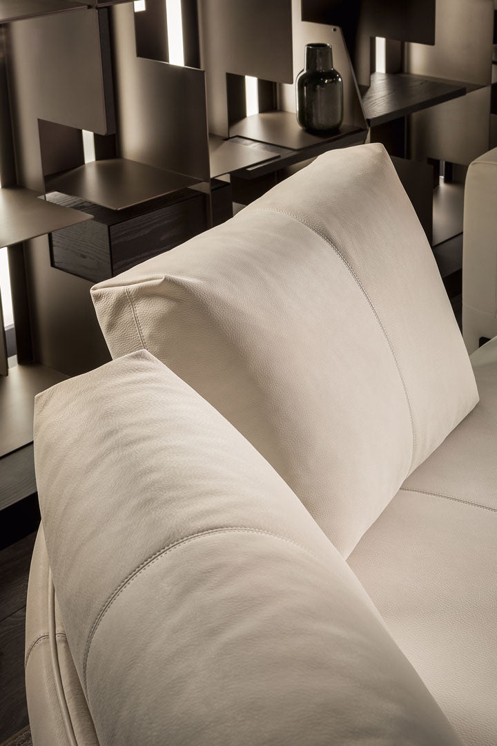Oasi Sectional