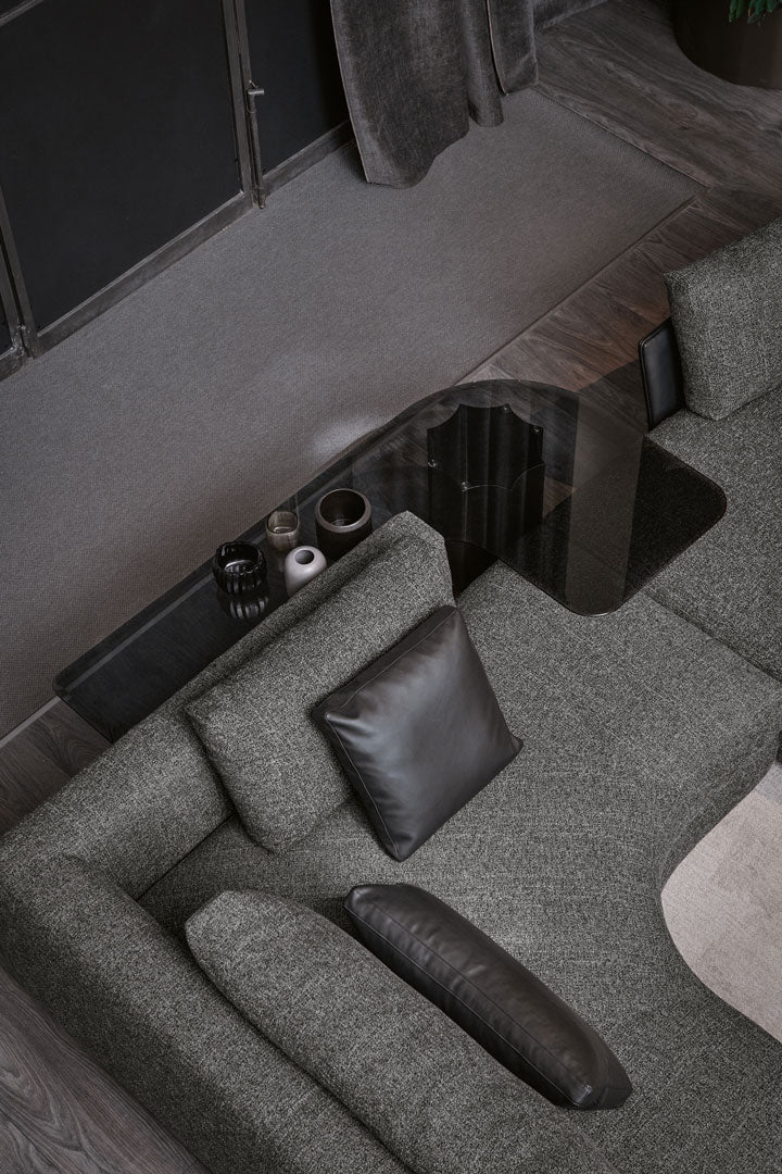 Oasi Sectional