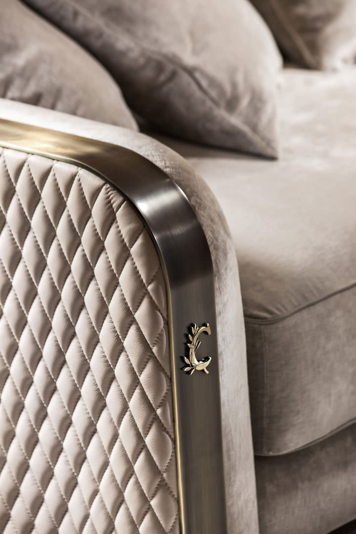 Voyage Armchair