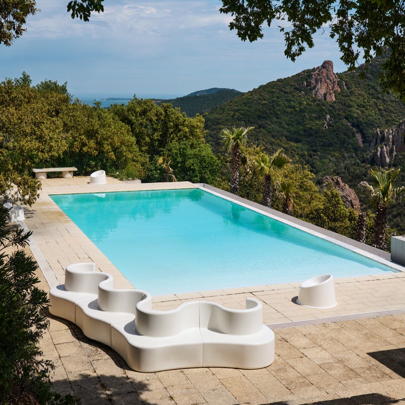 Cloverleaf Sofa IN- & OUTDOOR