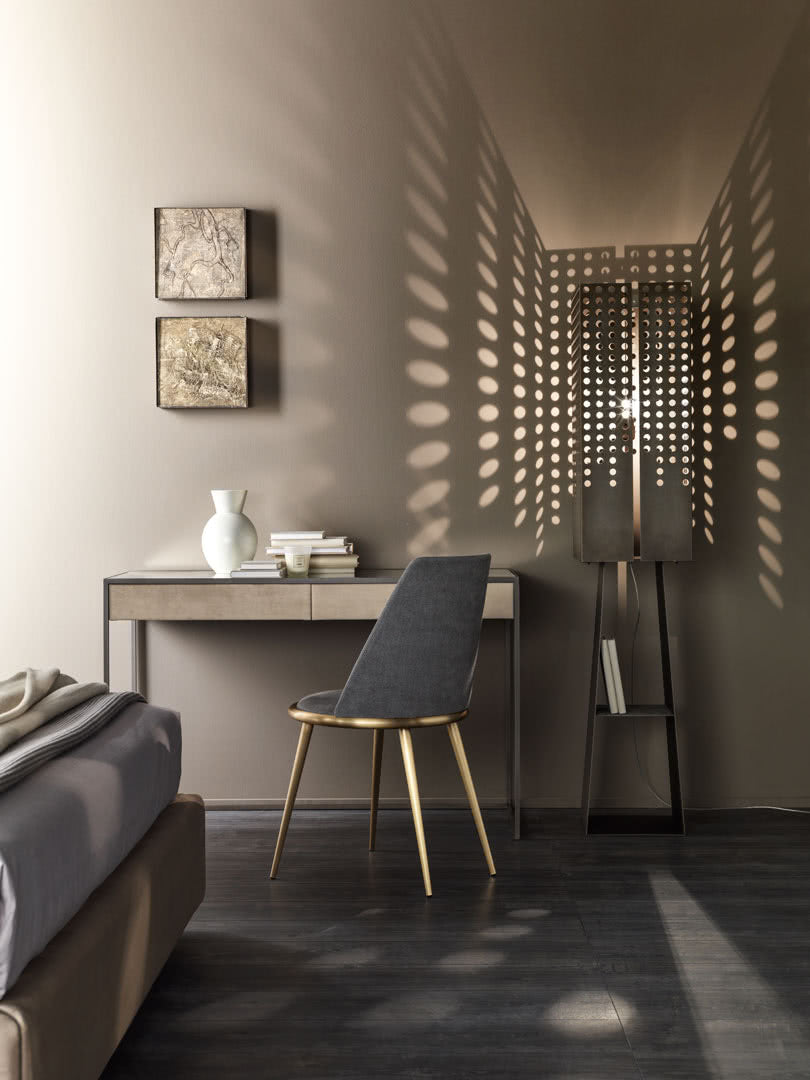 Narciso Desk