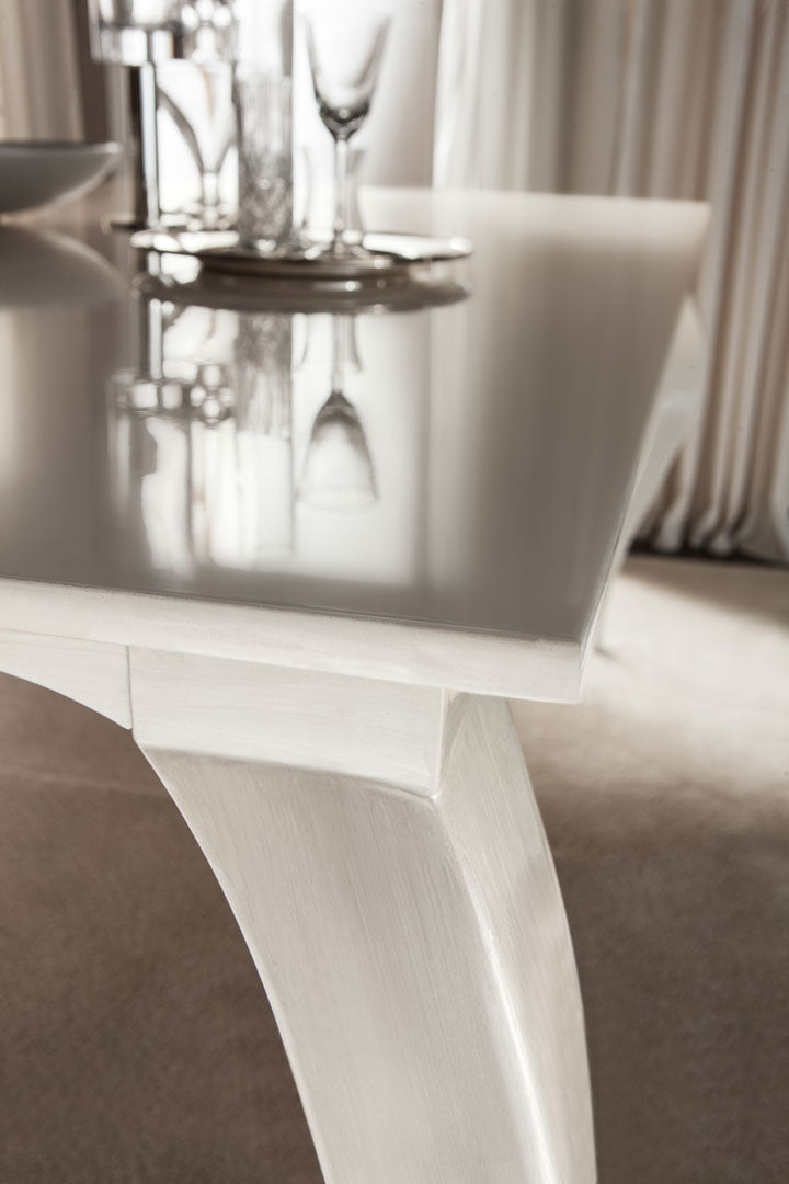 Raffaello Dining Table