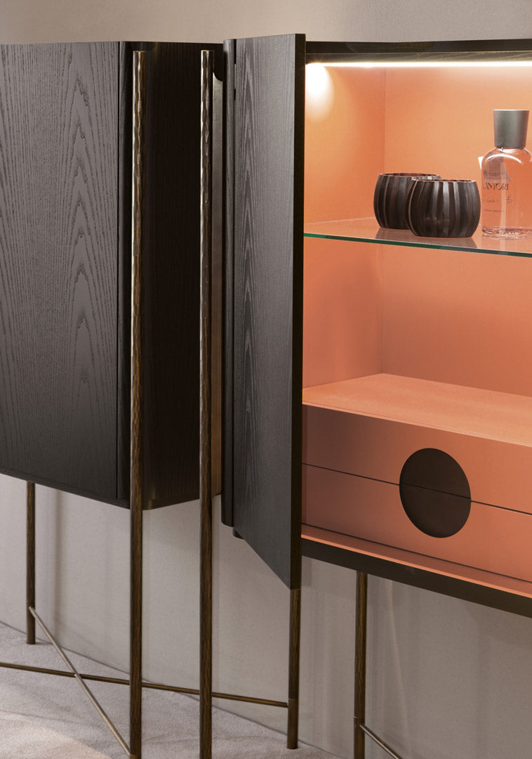 Shanghai Cabinet