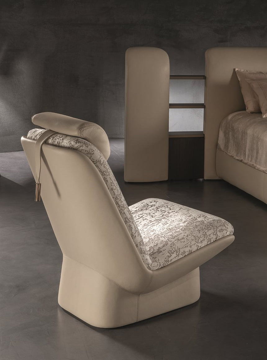Siri Armchair