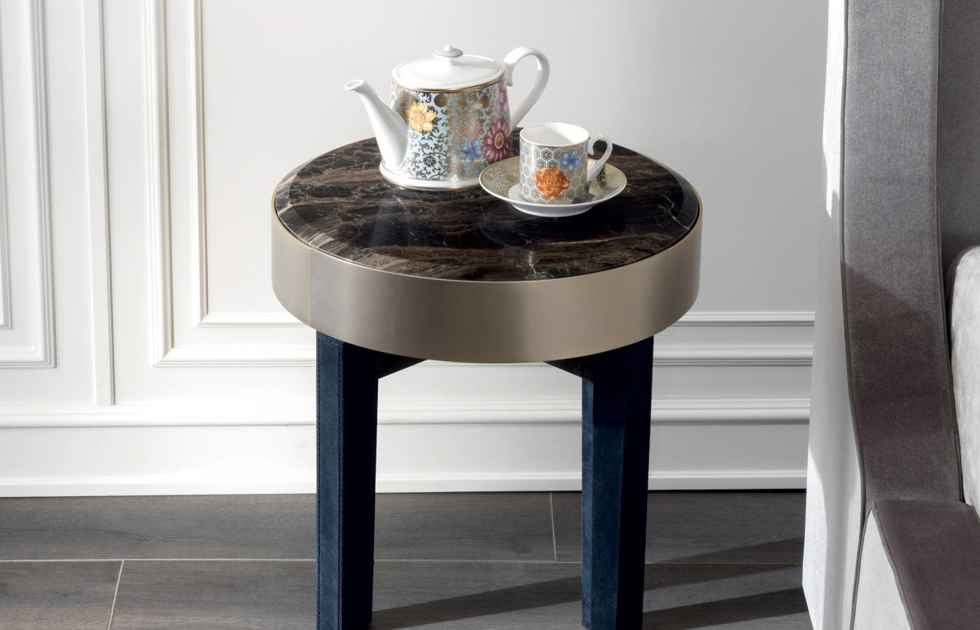 Ring Nightstand