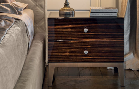 Sir Nightstand