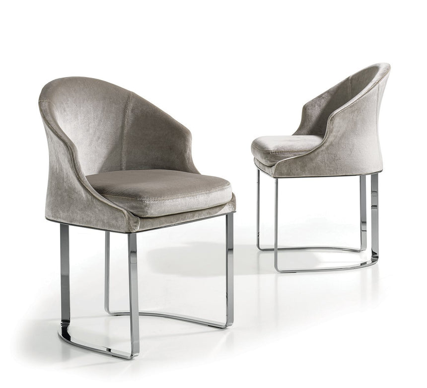 Daphne Chair