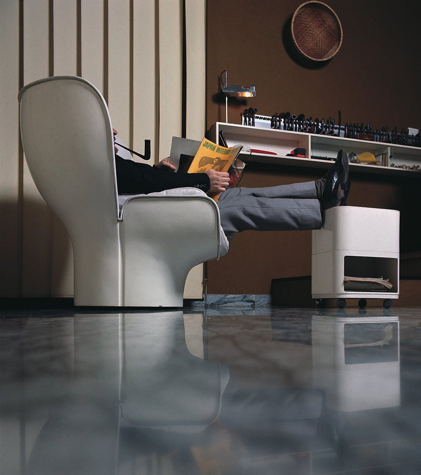 Elda Armchair