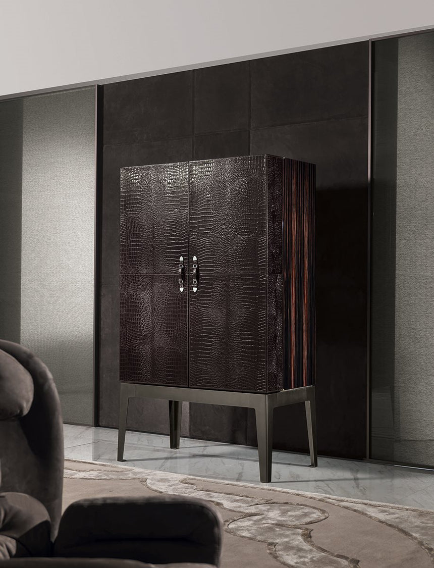 Grandeur Evo Cabinet