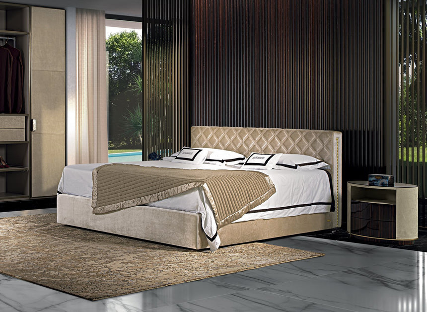 Helmut Bed