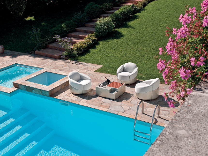 Astrea Outdoor Chair