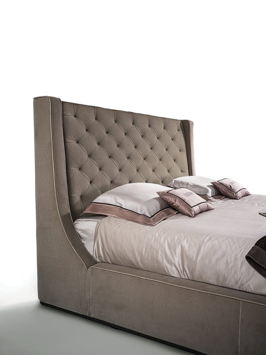 Kubrick Bed