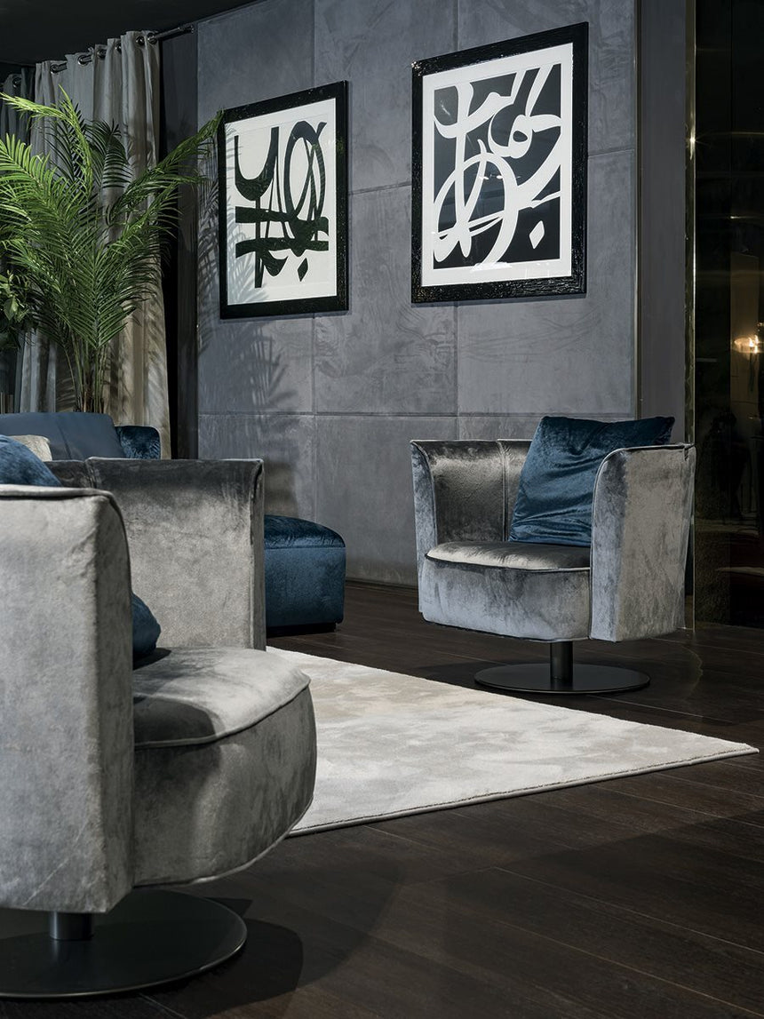 Ludwig Armchair