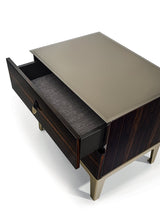 Sir Nightstand