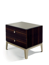 Sir Nightstand