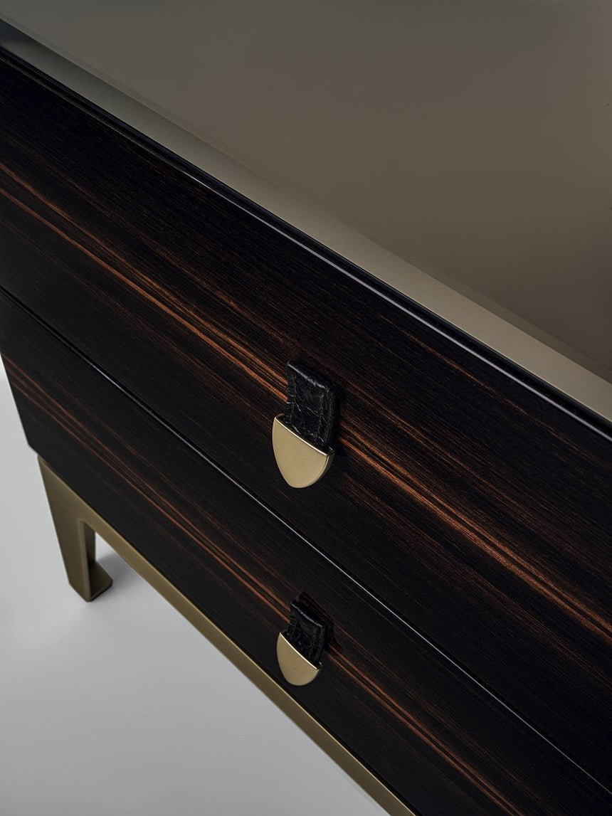 Sir Nightstand
