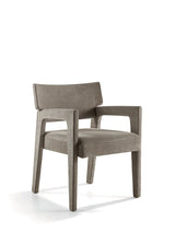 Queen Chair