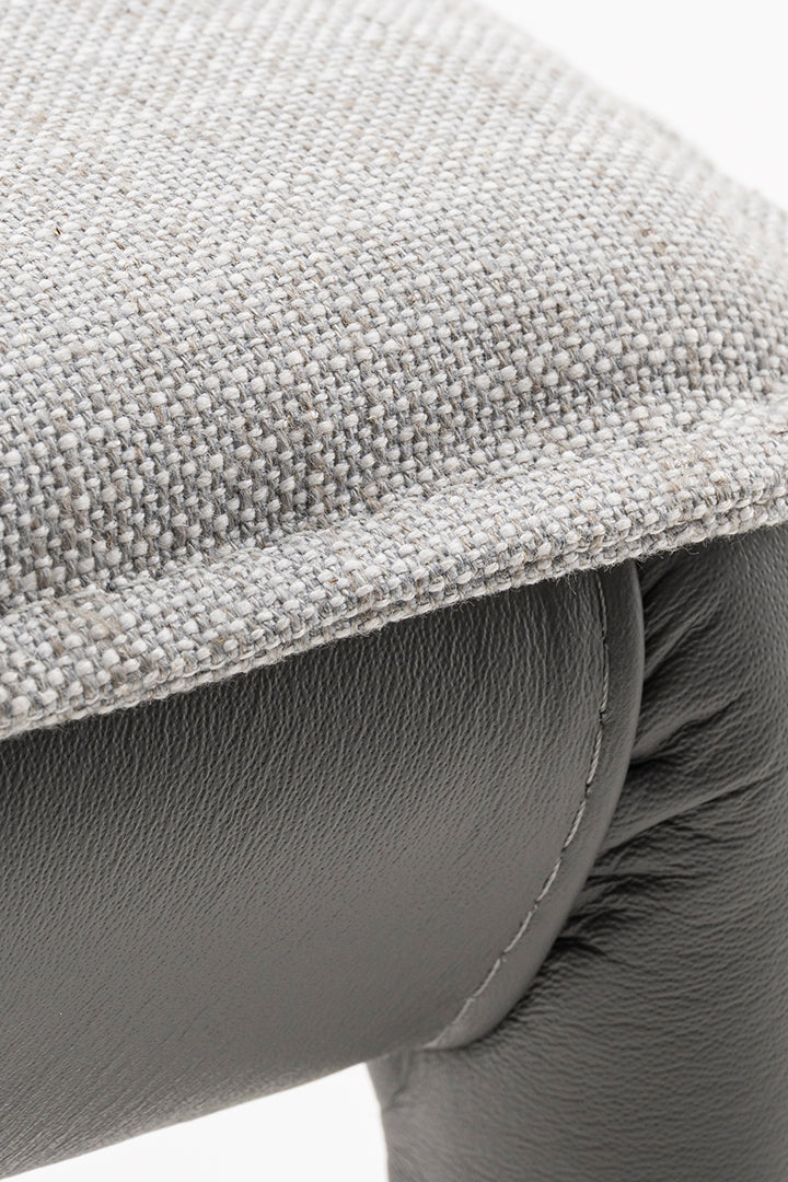 Yona Chair