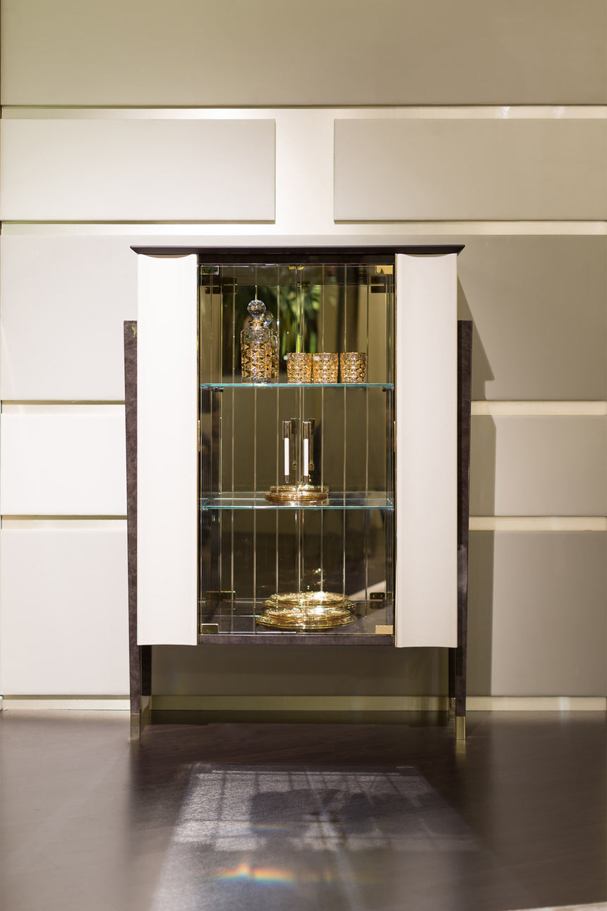 Noir Bar Unit