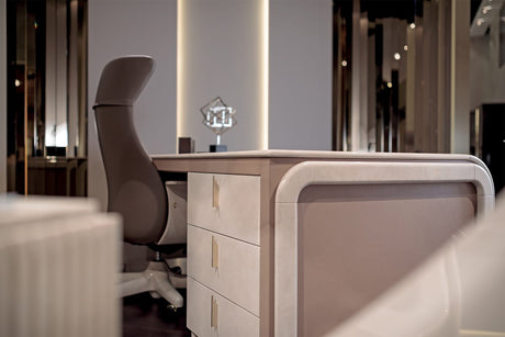 Eclipse Presidential Desk