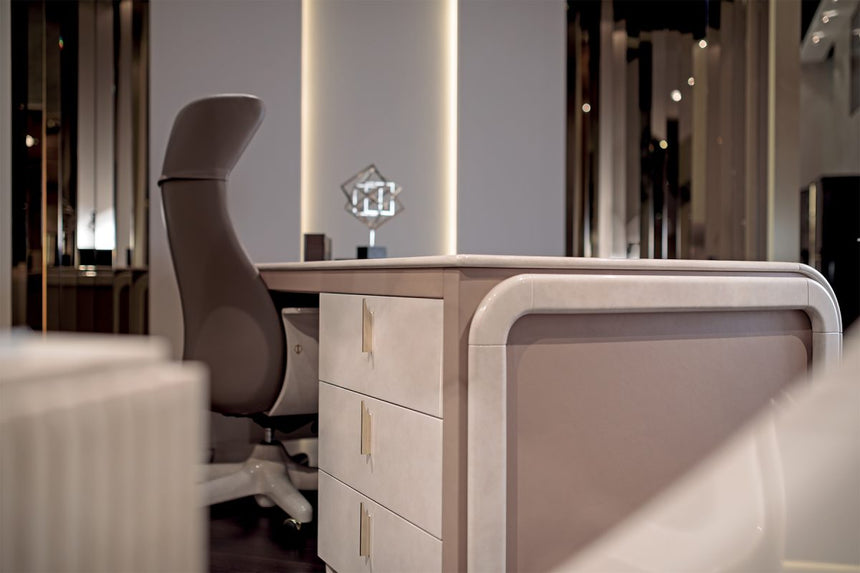 Eclipse Presidential Desk