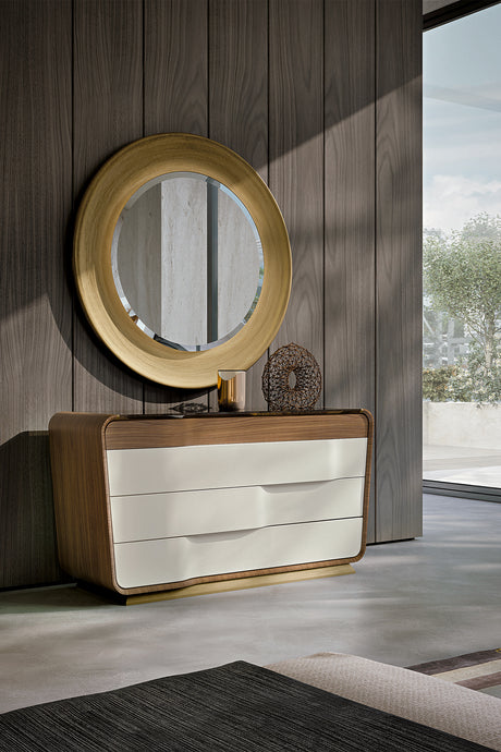 Melting Light Chest Of Drawers