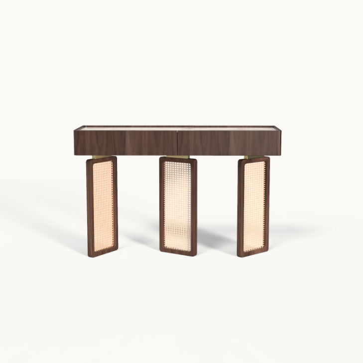 Miles Console