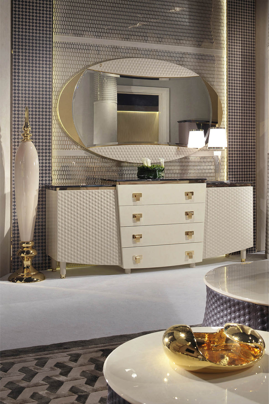 Vogue Mirror